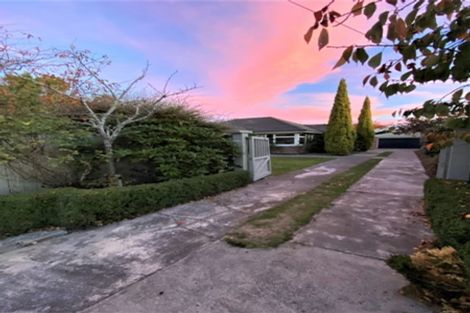 Photo of property in 35 Mappleton Avenue, Burnside, Christchurch, 8053