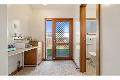 Photo of property in 3 Raekura Place, Redcliffs, Christchurch, 8081