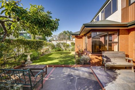 Photo of property in 123 Thompson Road, Bluff Hill, Napier, 4110