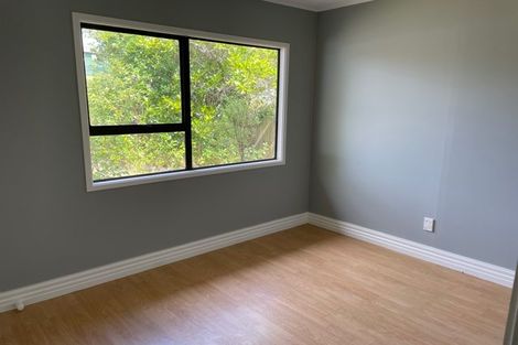 Photo of property in 104 Spinella Drive, Bayview, Auckland, 0629