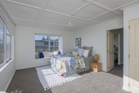 Photo of property in 68 Marine Parade, Otaki Beach, Otaki, 5512