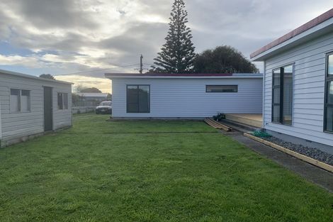 Photo of property in 15 Kirk Street, Otaki, 5512