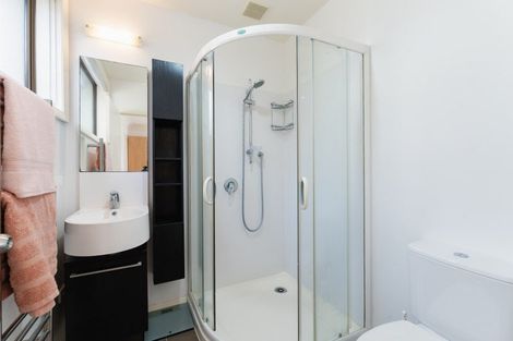 Photo of property in 91 Doon Street, Vauxhall, Dunedin, 9013