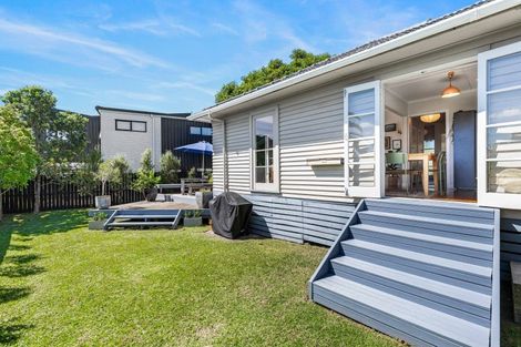 Photo of property in 1/62 Delta Avenue, New Lynn, Auckland, 0600
