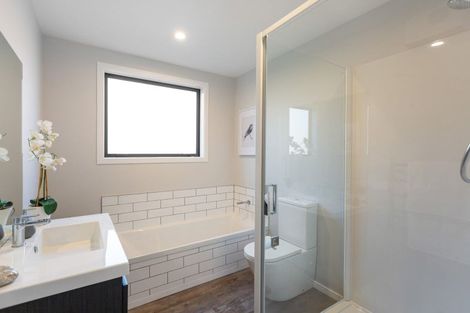 Photo of property in 4a Chatham Street, Waihola, Milton, 9073