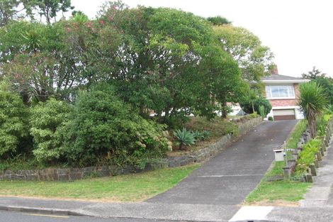 Photo of property in 28 Eskdale Road, Birkdale, Auckland, 0626