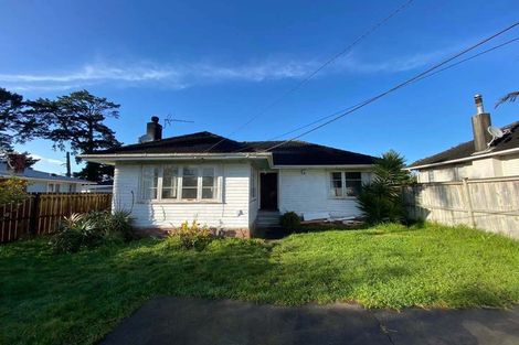 Photo of property in 9 Bedford Street, Te Atatu South, Auckland, 0610