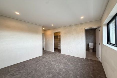 Photo of property in 86a Tiriwa Drive, Massey, Auckland, 0614