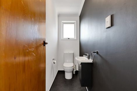 Photo of property in 12 Tui Place, Bell Block, New Plymouth, 4312