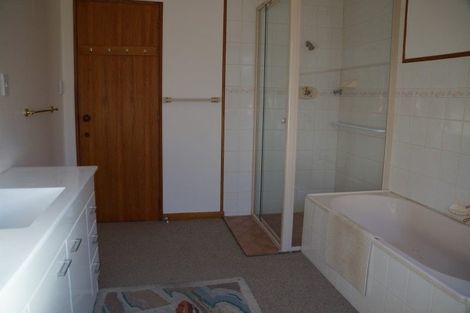 Photo of property in 98 Centaurus Road, Huntsbury, Christchurch, 8022