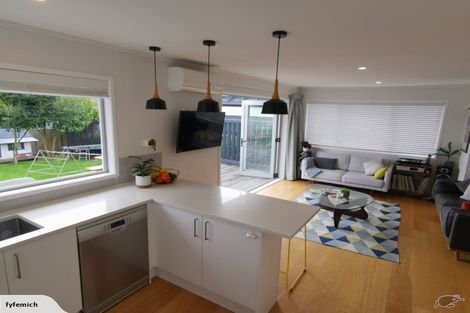 Photo of property in 25b Lidcombe Place, Avondale, Auckland, 1026