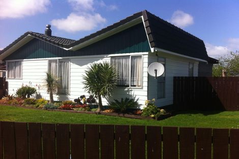 Photo of property in 6 Benton Place, Manurewa, Auckland, 2102