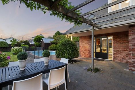 Photo of property in 25 Peel Street, Strowan, Christchurch, 8052