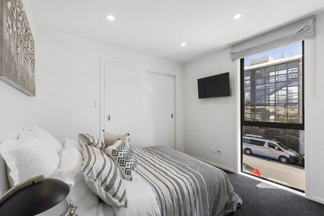 Photo of property in 79b Herald Street, Berhampore, Wellington, 6023