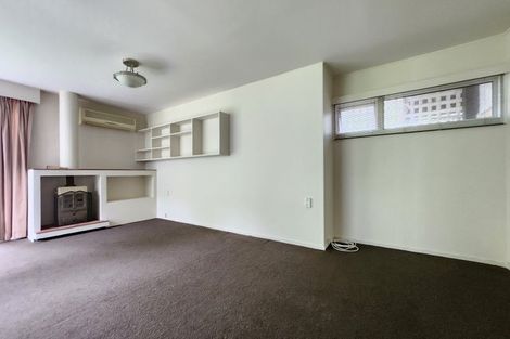 Photo of property in 2/3 Torwood Road, Khandallah, Wellington, 6035