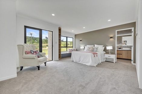 Photo of property in 2a Ballyalton Crescent, Flat Bush, Auckland, 2019