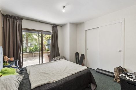 Photo of property in 2/60 Aramoana Avenue, Devonport, Auckland, 0624