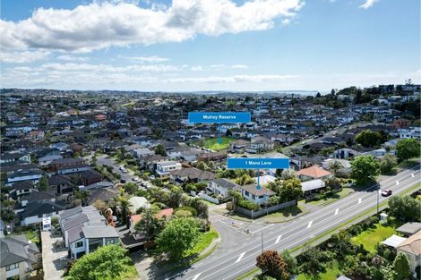 Photo of property in 1 Mana Lane, Pinehill, Auckland, 0632