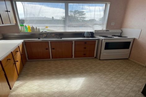 Photo of property in 10a Chilman Street, Strandon, New Plymouth, 4312