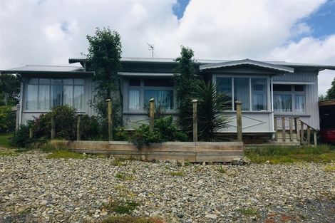 Photo of property in 10 East Road, Shannon, 4821