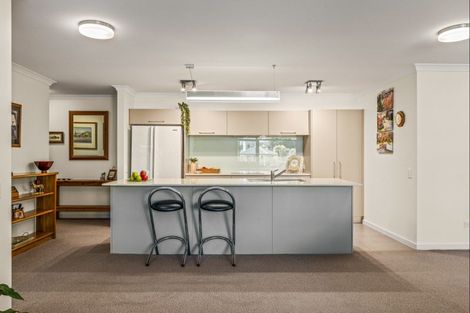 Photo of property in 21 Parkside Drive, Orewa, 0931