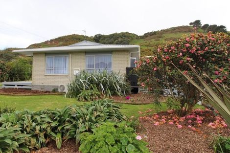 Photo of property in 73 North Street, Mokau, 4376