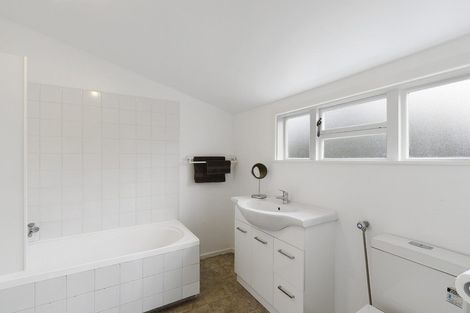 Photo of property in 95a Saint Johns Street, Woolston, Christchurch, 8062