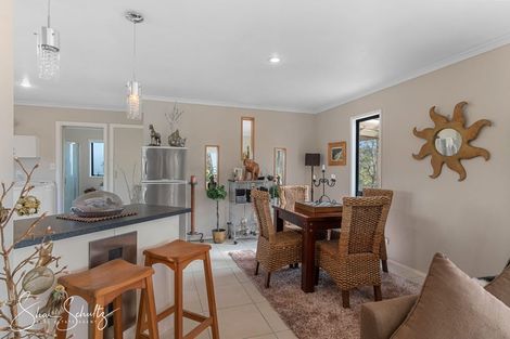 Photo of property in 800 Bickerstaffe Road, Maungaturoto, 0587