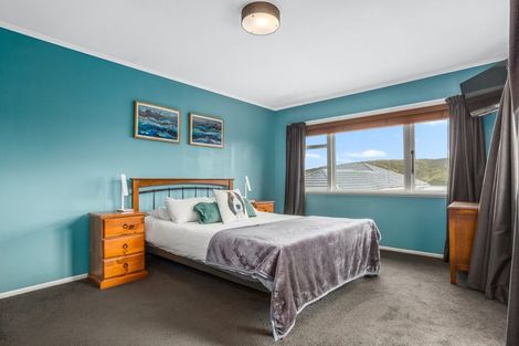 Photo of property in 28 Paremata Crescent, Paremata, Porirua, 5024