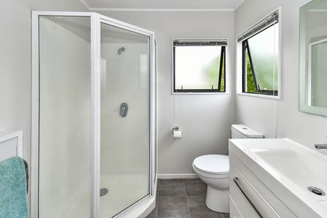 Photo of property in 29 Len Garlick Place, Pahurehure, Papakura, 2113