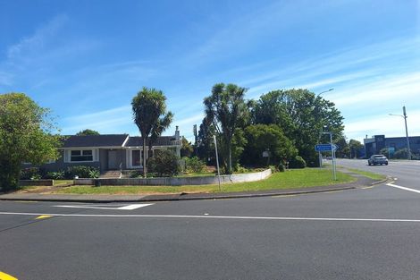 Photo of property in 34 Lincoln Road, Henderson, Auckland, 0610