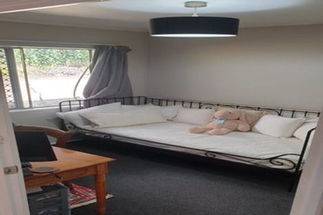 Photo of property in 1/22 Woodside Avenue, Northcote, Auckland, 0627