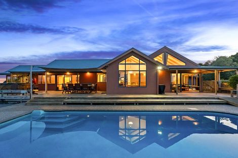 Photo of property in 30 Galliard Way, Kauri, 0185