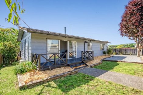 Photo of property in 10 Thebes Street, Pomare, Rotorua, 3015
