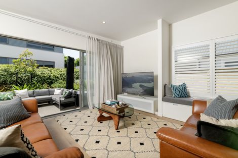 Photo of property in 7 Awatira Drive, Papamoa Beach, Papamoa, 3118