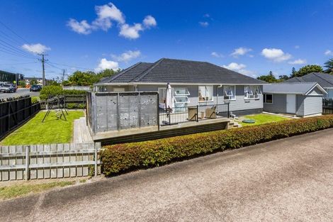 Photo of property in 16 Tapu Road, Huapai, Kumeu, 0810