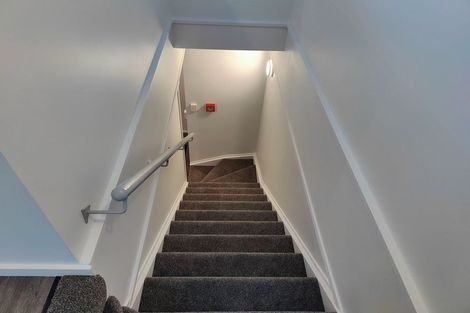 Photo of property in 8/3 Kelvin Grove, Te Aro, Wellington, 6011