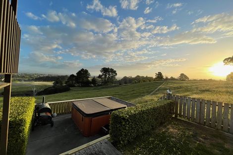 Photo of property in 212a Cambridge Road, Bethlehem, Tauranga, 3110