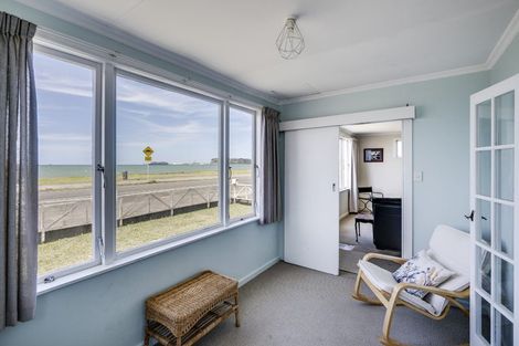 Photo of property in 64 The Esplanade, Westshore, Napier, 4110