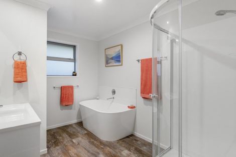 Photo of property in 17 Monaro Place, Papamoa, 3118