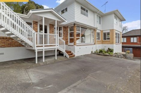 Photo of property in 2a Korau Road, Greenlane, Auckland, 1051