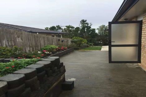 Photo of property in 20 Gordon Stanley Drive, Massey, Auckland, 0614