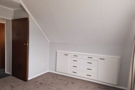 Photo of property in 6 Jarrett Court, Roslyn, Palmerston North, 4414