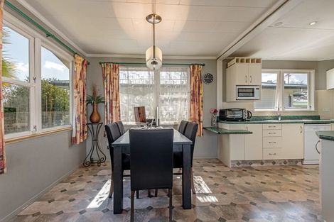 Photo of property in 22 Rhodes Drive, Kelvin Grove, Palmerston North, 4414