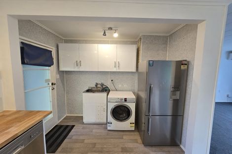 Photo of property in 51b Mana View Road, Paremata, Porirua, 5026
