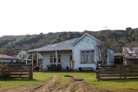 Photo of property in 79-81 Dick Street, Reefton, 7830