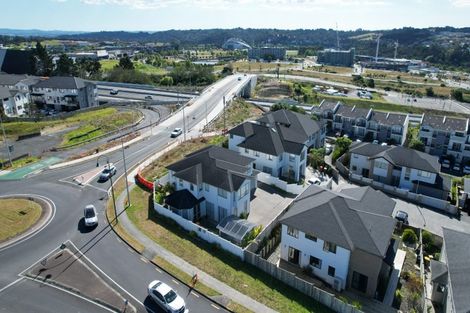 Photo of property in 109 Medallion Drive, Oteha, Auckland, 0632