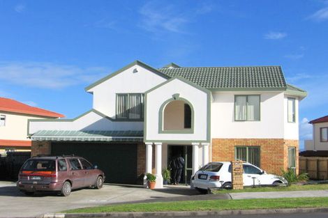 Photo of property in 37 Ransom Smyth Drive, Goodwood Heights, Auckland, 2105