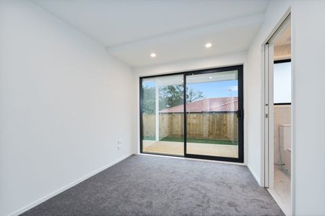 Photo of property in 64a Sungrove Rise, Sunnyvale, Auckland, 0612
