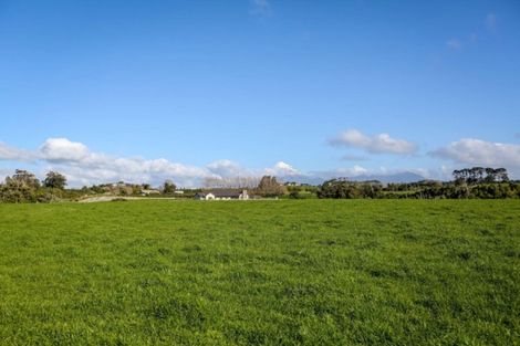 Photo of property in 140 Henwood Road, Paraite, New Plymouth, 4372